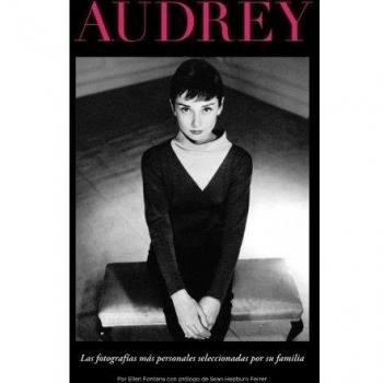 Audrey: Las 100 fotografías más personales seleccionadas por su familia