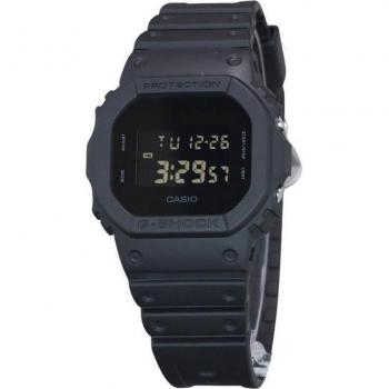 Casio G-Shock Men's Digital Quartz Watch with Resin Strap, 200M Water Resistance, Black DW-5600UBB-1