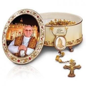 The Bradford Exchange - Caja de música con la imagen del Papa Francisco - Con rosario - Porcelana de Heirloom