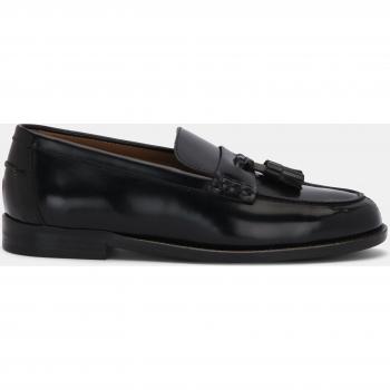 Mocasines de mujer LOTTUSSE de piel de vacuno en color negro con borlas