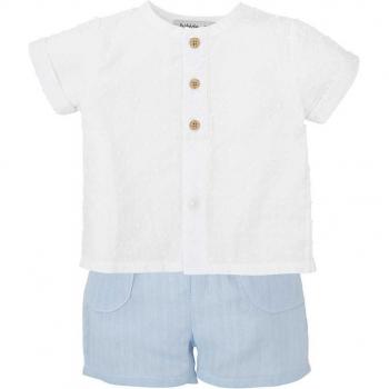 Conjunto de bebé niño dos piezas con camisa blanca y bermuda azul