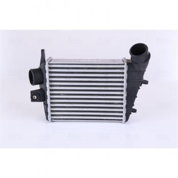 Intercooler Turbo Nissens 96699 de alto rendimiento