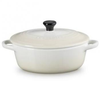 Mini Cocotte Oval de cerámica Le Creuset 12 cm, ideal para cocina gourmet
