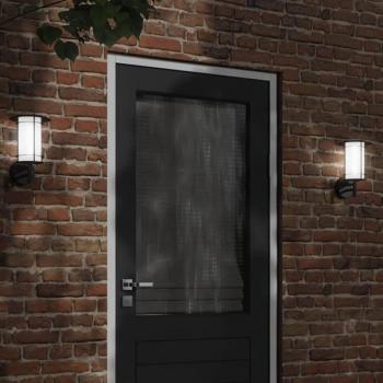Aplique de exterior negro en acero inoxidable con diseño moderno, resistente a la intemperie, adecuado para iluminación al aire libre, fácil instalación y acabado elegante