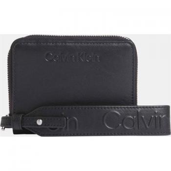Calvin Klein Gracie Cartera Mediana Con Cremallera Negro