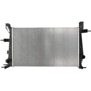Radiador de refrigeración del motor NISSENS 637632, calidad OE, compatible con vehículos específicos, diseñado para un rendimiento óptimo en la gestión de temperatura del motor