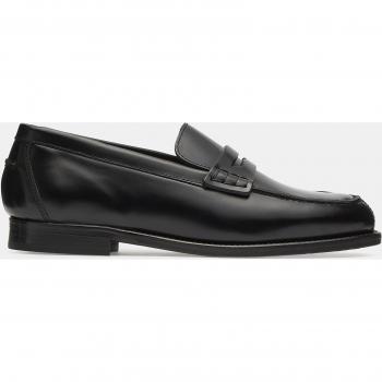 Mocasines LOTTUSSE de mujer hechos de piel de vacuno en color negro, modelo Banda Chris