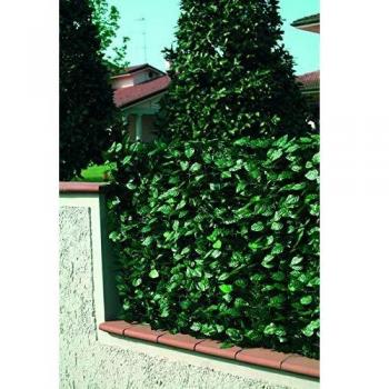 Valla de PVC con hojas de laurel y red de sombra 1x3 m