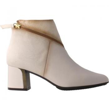 Botines de Mujer Hispanitas en Piel Color Hielo