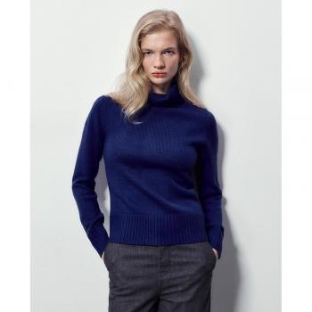 Jersey de mujer Sfera cuello alto, tejido suave, ajuste cómodo, manga larga, disponible en varios colores