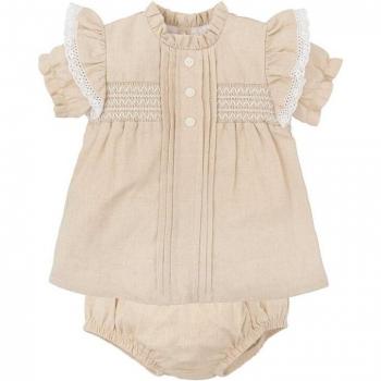 Conjunto Jesusito de bebé niña con puntilla y bloomer