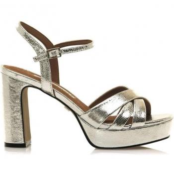 Sandalias de tacón mujer 68426 plata con diseño metalizado y cierre de hebilla
