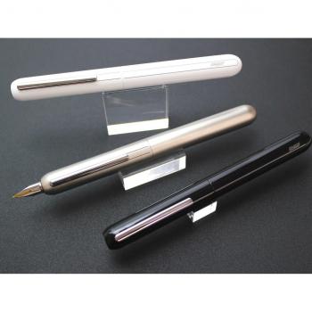 Piano Black Dialog 3 Fuente pluma - Pluma fina de Lamy