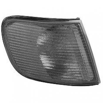 Piloto intermitente VAN WEZEL 0313906 con características de lado del vehículo, diseño específico para ajuste en modelos compatibles, fabricado en material resistente y duradero, fácil instalación y homologación conforme a normativas de seguridad