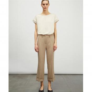 Pantalón recto de mujer cropped con doblez y bolsillos americanos