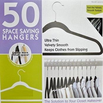 50 Ultra Thin Suave de terciopelo perchas para ahorrar espacio