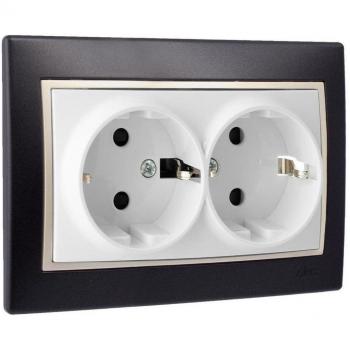 Base doble enchufe 2P+TT monobloc 16A 250V 154x81 negro