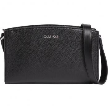 Calvin Klein Sleek Black Shoulder Bag with Chic Logo, Cross Body Bags, female, Black, Size: ONE SIZE