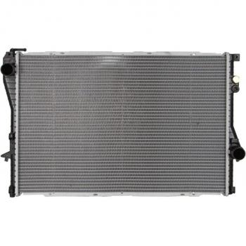 Radiador NISSENS 60752A para refrigeración del motor, compatible con diversos modelos de vehículos, fabricado en aluminio y plástico de alta calidad, diseñado para un enfriamiento eficiente y duradero