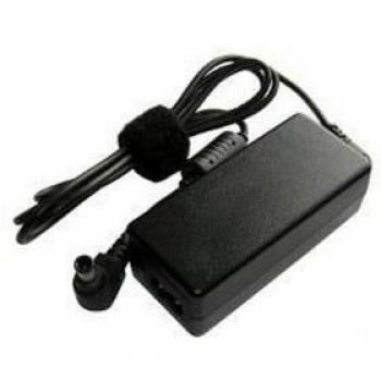 Fujitsu S26391-F1166-L220 - Cargador para ordenador portátil