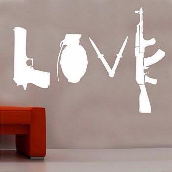 Kult Kanvas Love Weapons - Adhesivo decorativo para pared, diseño de la palabra Love formada con armas, blanco, L 60  cm x 86 cm