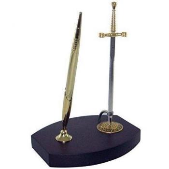 Credan Excalibur - Set de escribanía con bolígrafo y espada-abrecartas sobre peana, madera lacada y latón, color nogal y dorado