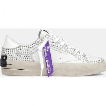 Distressed Low-Top Women's Leather Sneakers with Stud Detail and Logo Tag