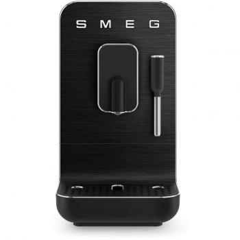 Cafetera Superautomática Smeg BCC02FBMEU FullBlack | 19 Bares | Sistema Vaporizador | Diseño Retro 50's Style | Capacidad 1,4 L | Totalmente Automática