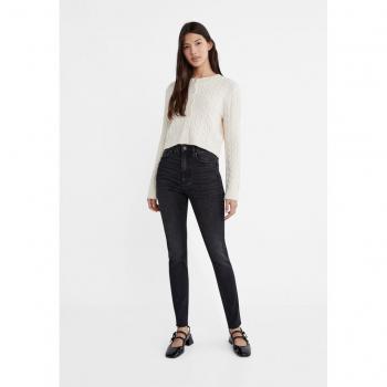 Stradivarius 1430 Push-up jeans in Black denim