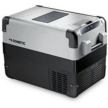 DOMETIC CFX 40W Nevera de compresor, conexiones 12 / 24 / 230 V, mini nevera de 36 l con una capacidad de refrigeración de +10°C a -22°C con conexión USB para coche, camión, barco y autocaravana