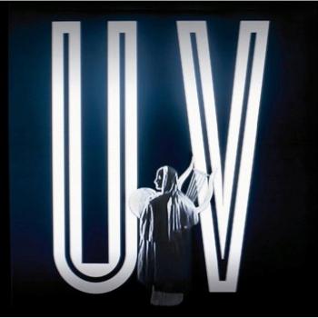 Uncanny Valley: AI-Enhanced Realistic Human Simulation Software