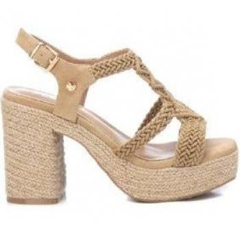 Sandalia de mujer Xti 142839 beige con hebilla