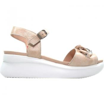 Sandalia de charol para mujer marca Callaghan modelo 29910 en color rosa con adorno, cuna y plataforma