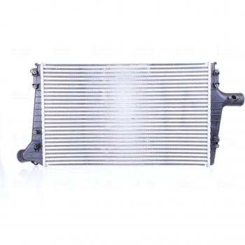 Intercooler Nissens 96706 - Intercooler de alto rendimiento, fabricado en aluminio, diseñado para mejorar la eficiencia del motor, compatible con múltiples modelos de vehículos, fácil instalación y ajuste preciso