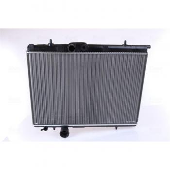 Radiador de refrigeración del motor NISSENS 63697 - Radiador de alta eficiencia, fabricado en aluminio y acero, diseño optimizado para mejor flujo de aire, compatible con múltiples modelos de vehículos, fácil instalación, resistencia a la corros