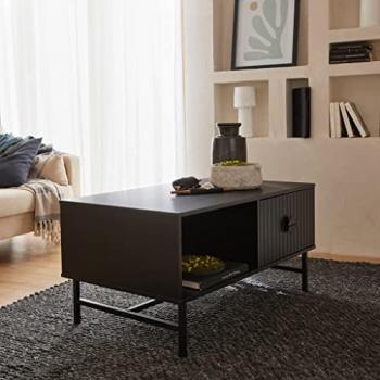 Mesa de Centro Bazalt con Efecto Madera Acanalada Negra, Cajón y Dos Espacios de Almacenamiento, 100x59x50.2 cm