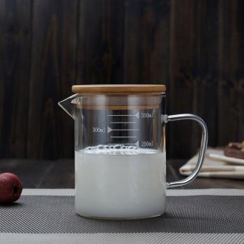 Dealglad transparente resistente al calor taza de cristal taza de leche Home hornear tazas de medición con cubierta de bambú, vidrio, Transparente, 350 ml