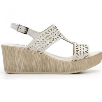 Sandalias de Plataforma 24 Horas para mujer en color beige, modelo 26064, tipo sandalia cuna, color crema