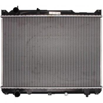 Radiador NISSENS 64196A para refrigeración del motor, compatible con vehículos específicos, fabricado en aluminio y plástico de alta calidad, diseño optimizado para una mejor disipación del calor, fácil instalación y ajuste preciso