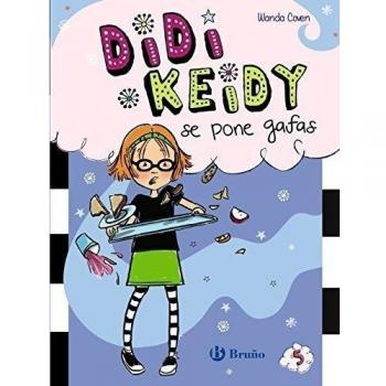 Didi Keidy se pone gafas - Wanda Coven