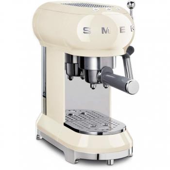 Máquina de café expreso Smeg ECF01RDUK crema