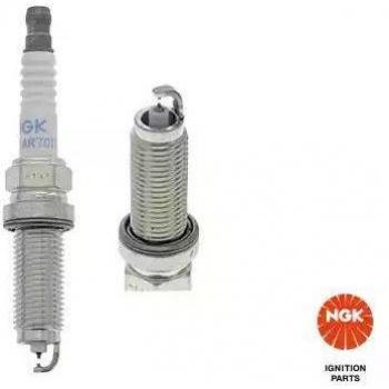 Bujía de encendido NGK 90137 - Bujía de alta calidad, diseño de cerámica, resistencia al desgaste, compatible con múltiples marcas y modelos de vehículos, rendimiento óptimo en condiciones extremas