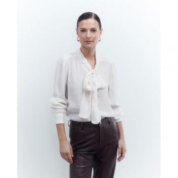 Blusa de lazada satinada para mujer
