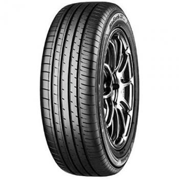Neumático de verano Yokohama BluEarth-XT (AE61) 215/60 R17 96H