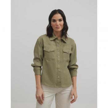 Sobrecamisa de lino verde con bolsillos