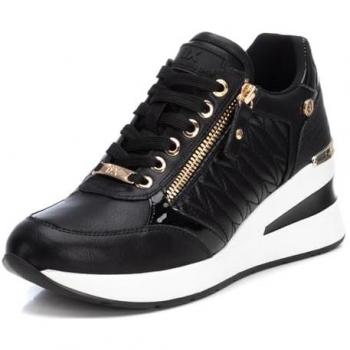 Zapatillas deportivas de mujer XTI 143071 con cuña, cierre de cremallera y cordones, color negro, talla 37 EU