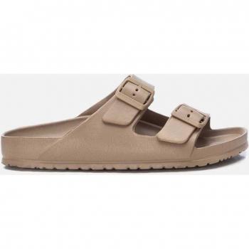 Sandalias de hombre con hebillas y suela de goma