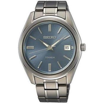 Seiko Men's Analog Quartz Watch with Stainless Steel Strap SUR371P1