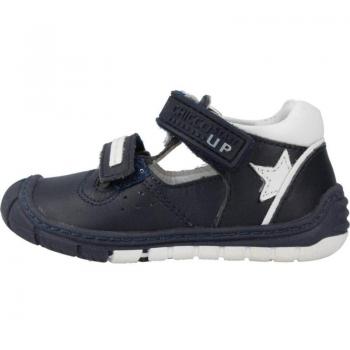 Sandalias Niño Chicco Modelo Derek, color azul, diseño cómodo y ligero, suela antideslizante, cierre de velcro para un ajuste fácil
