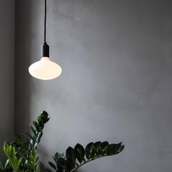 Bombilla decorativa LED Oval Tala con acabado mate, base E27, 6W de potencia y regulable